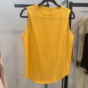 Lululemon muscle tank size 8